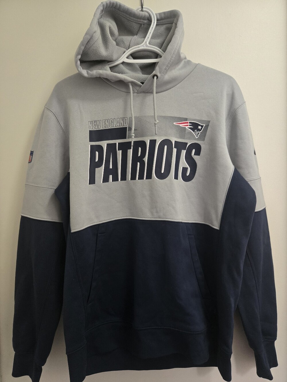Mens NFL New England Patriots Hoodie - M